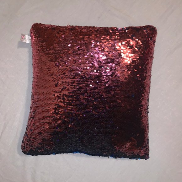 Red and blue mermaid sequin pillow - Picture 2 of 5